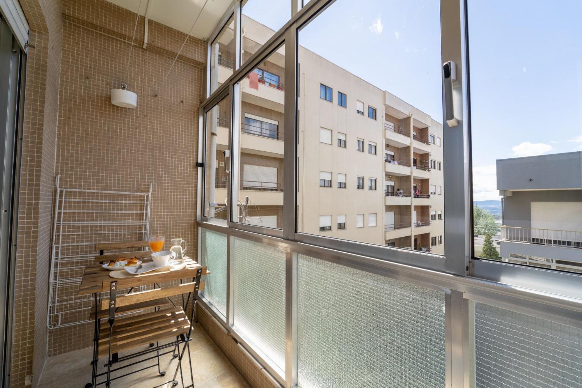 Alvares Araujo - Apartamento Familiar Perto Da Estacao De Comboios Braga Buitenkant foto